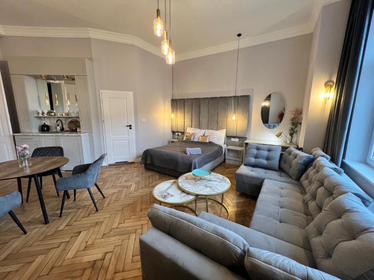DK Premium Ballady i Romanse Olsztyn  Exteriör bild
