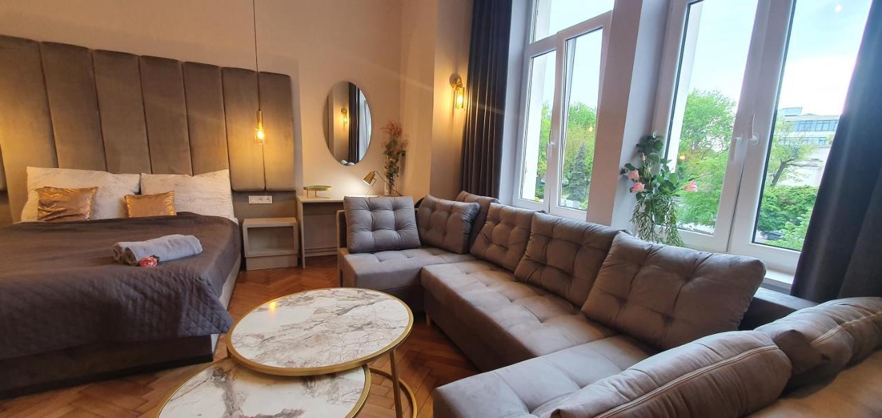 DK Premium Ballady i Romanse Olsztyn  Exteriör bild