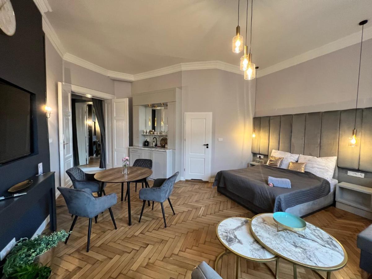 DK Premium Ballady i Romanse Olsztyn  Exteriör bild