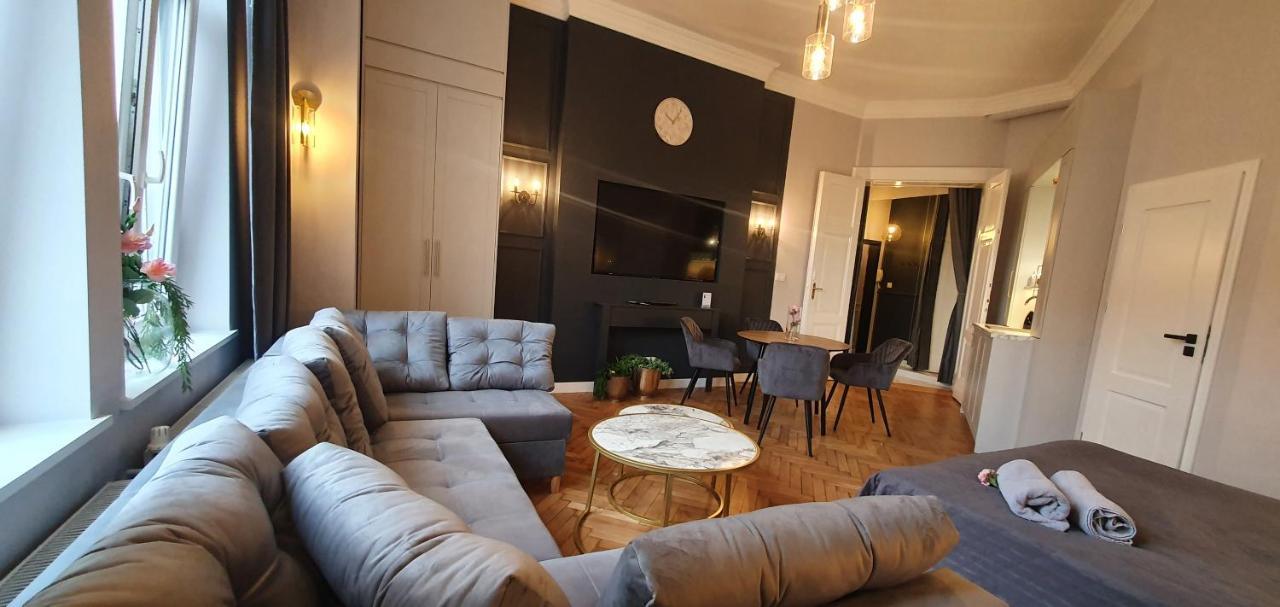 DK Premium Ballady i Romanse Olsztyn  Exteriör bild